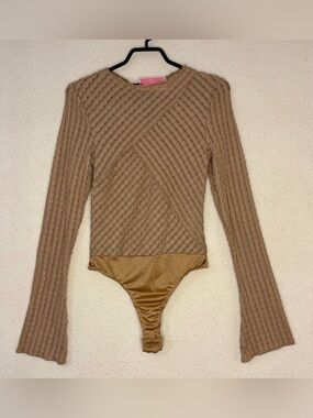 NWT PrettyLittleThing Golden Camel Textured Super Stretch Long Sleeve Bodysuit
